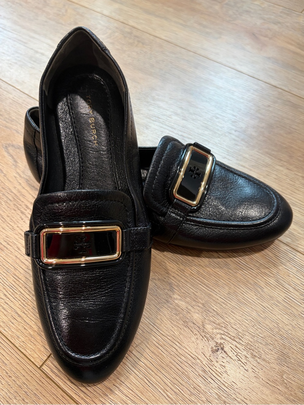 Tory Burch Black Leather Georgia Loafers Gold Logo Size 5
